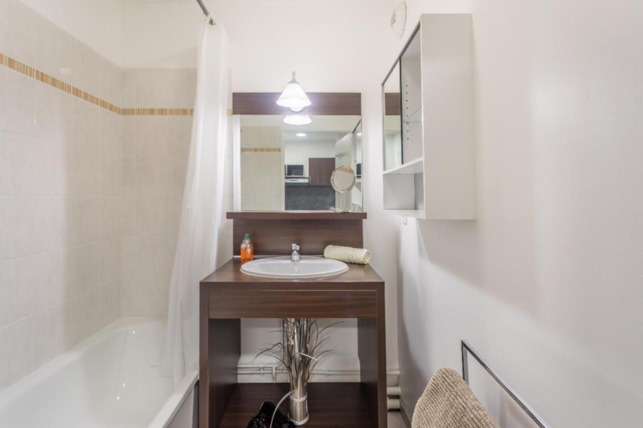 Appartement Confort Paris Montévrain Buitenkant foto